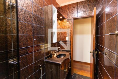 Casa à venda com 300m², 3 quartos e 2 vagasBanheiro Social