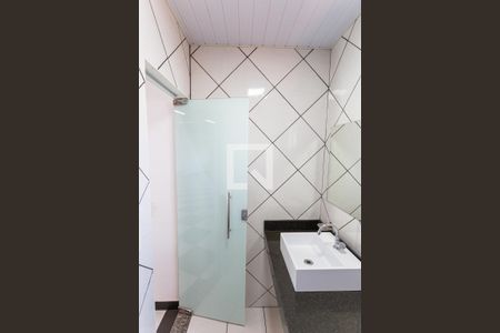 Casa à venda com 300m², 3 quartos e 2 vagasBanheiro do Salão de Festas