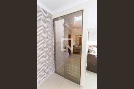 Casa à venda com 300m², 3 quartos e 2 vagasCristaleira da Copa