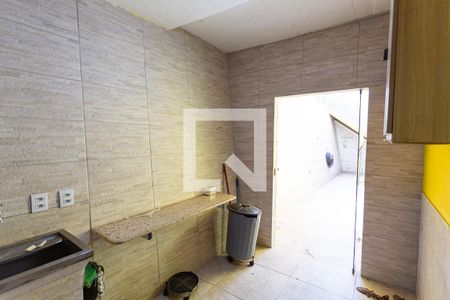 Casa à venda com 300m², 3 quartos e 2 vagasÁrea de Serviço