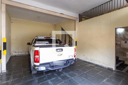 Casa à venda com 300m², 3 quartos e 2 vagasGaragem