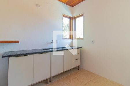 Casa para alugar com 100m², 2 quartos e 2 vagasCozinha