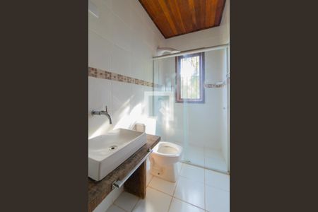 Casa para alugar com 100m², 2 quartos e 2 vagasBanheiro