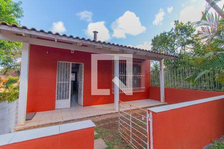 Casa para alugar com 100m², 2 quartos e 2 vagasFachada