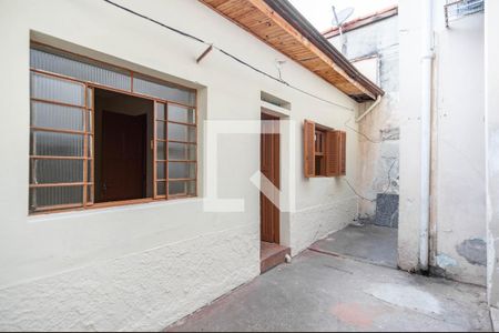 Casa para alugar com 100m², 2 quartos e sem vagaQuintal