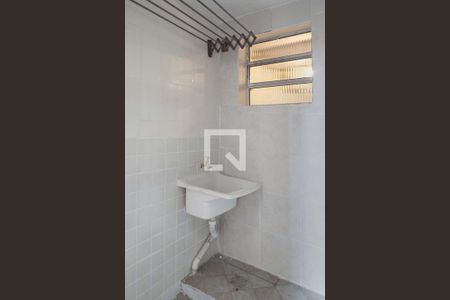 Casa para alugar com 30m², 1 quarto e sem vaga Casa para alugar com 30m², 1 quarto e sem vagaÁrea de Serviço