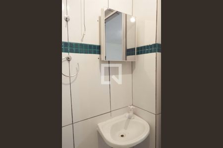 Casa para alugar com 30m², 1 quarto e sem vaga Casa para alugar com 30m², 1 quarto e sem vagaBanheiro