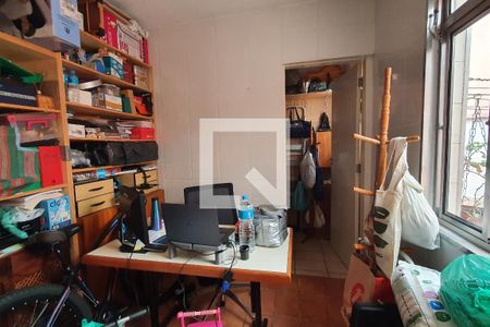 Casa à venda com 120m², 2 quartos e 2 vagasEscritório