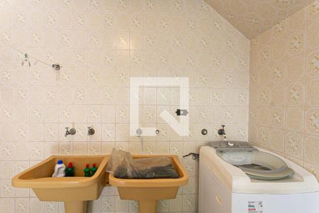 Casa para alugar com 480m², 5 quartos e 2 vagas Casa para alugar com 480m², 5 quartos e 2 vagasÁrea de Serviço - Tanque