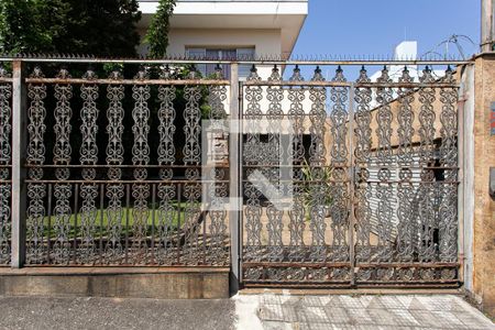 Casa para alugar com 480m², 5 quartos e 2 vagas Casa para alugar com 480m², 5 quartos e 2 vagasFachada