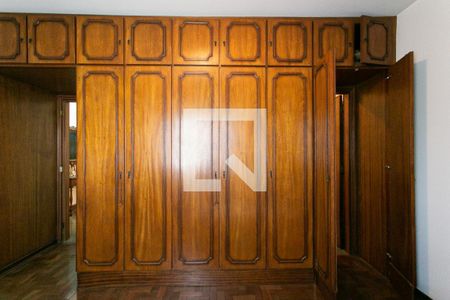 Casa para alugar com 480m², 5 quartos e 2 vagas Casa para alugar com 480m², 5 quartos e 2 vagasSuíte 2