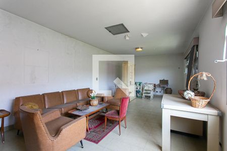 Casa para alugar com 480m², 5 quartos e 2 vagas Casa para alugar com 480m², 5 quartos e 2 vagasSalão