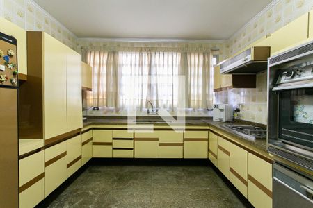 Casa para alugar com 480m², 5 quartos e 2 vagas Casa para alugar com 480m², 5 quartos e 2 vagasCozinha