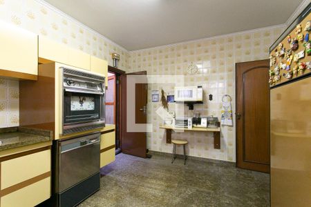 Casa para alugar com 480m², 5 quartos e 2 vagas Casa para alugar com 480m², 5 quartos e 2 vagasCozinha