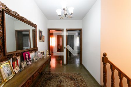 Casa para alugar com 480m², 5 quartos e 2 vagas Casa para alugar com 480m², 5 quartos e 2 vagasCorredor