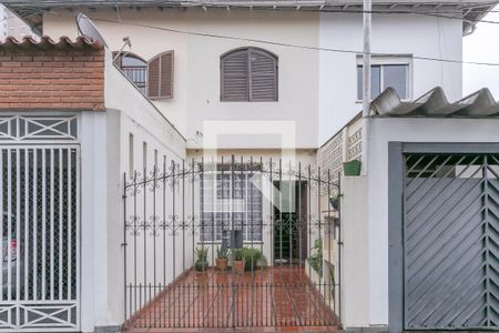 Casa à venda com 74m², 2 quartos e 1 vagaFachada