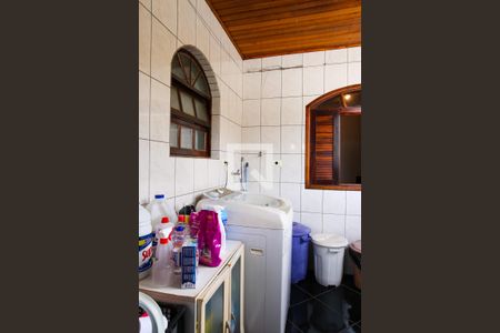 Apartamento à venda com 95m², 3 quartos e 2 vagas Apartamento à venda com 95m², 3 quartos e 2 vagasLavanderia