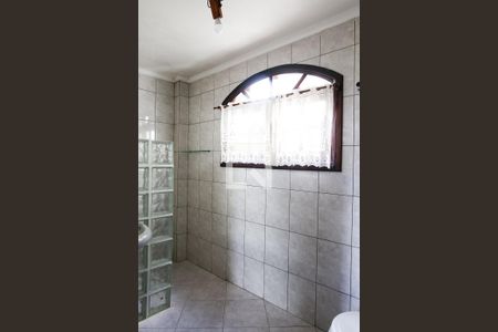 Apartamento à venda com 95m², 3 quartos e 2 vagas Apartamento à venda com 95m², 3 quartos e 2 vagasBanheiro da Suite