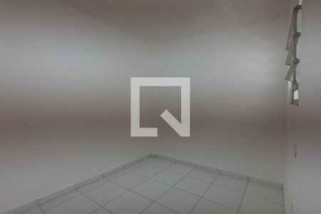 Quarto de kitnet/studio para alugar com 1 quarto, 30m² em Jardim Santo Antonio, São Paulo