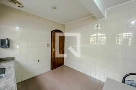 Casa à venda com 240m², 4 quartos e 2 vagas Casa à venda com 240m², 4 quartos e 2 vagasCozinha