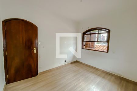 Casa à venda com 240m², 4 quartos e 2 vagas Casa à venda com 240m², 4 quartos e 2 vagasQuarto