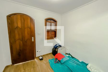 Casa à venda com 240m², 4 quartos e 2 vagas Casa à venda com 240m², 4 quartos e 2 vagasQuarto de Serviço