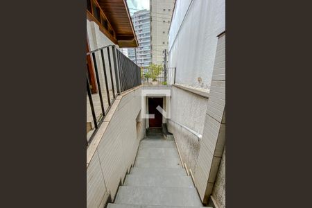 Casa à venda com 240m², 4 quartos e 2 vagas Casa à venda com 240m², 4 quartos e 2 vagasHall de entrada