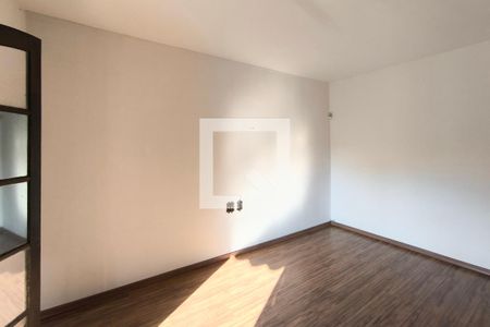 Casa à venda com 259m², 3 quartos e 3 vagas Casa à venda com 259m², 3 quartos e 3 vagasQuarto 2