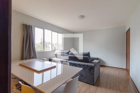 Sala de apartamento para alugar com 3 quartos, 82m² em Água Verde, Curitiba
