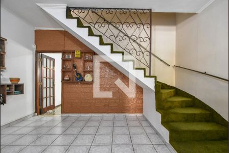 Escada  de casa para alugar com 3 quartos, 150m² em Brooklin Paulista, São Paulo