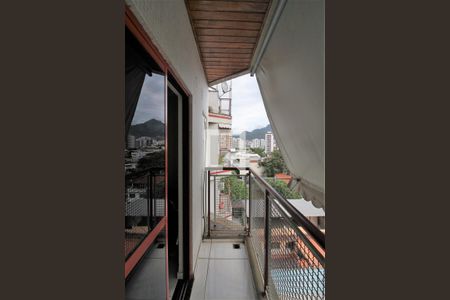 Apartamento à venda com 165m², 3 quartos e 1 vagaVaranda do quarto suíte