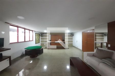 Apartamento à venda com 165m², 3 quartos e 1 vaga Apartamento à venda com 165m², 3 quartos e 1 vagaÁrea comum - Salão de festas