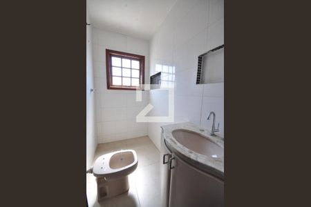 Casa para alugar com 130m², 2 quartos e 2 vagasBanheiro