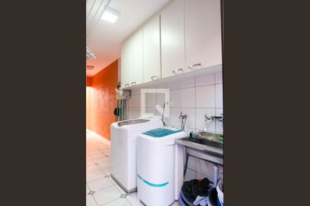 Casa à venda com 220m², 3 quartos e 4 vagasLavanderia