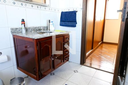Casa à venda com 220m², 3 quartos e 4 vagasBanheiro da Suite