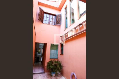 Casa à venda com 220m², 3 quartos e 4 vagasQuintal