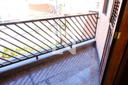 Casa à venda com 220m², 3 quartos e 4 vagasVaranda da Suite