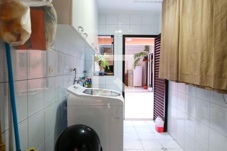 Casa à venda com 220m², 3 quartos e 4 vagasLavanderia