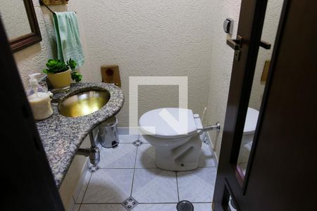 Casa à venda com 220m², 3 quartos e 4 vagasLavabo