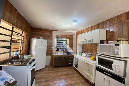 Casa à venda com 140m², 2 quartos e 2 vagasCozinha