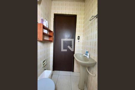 Casa à venda com 140m², 2 quartos e 2 vagasBanheiro