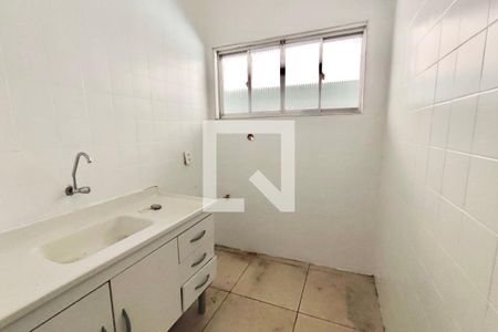 Apartamento para alugar com 76m², 2 quartos e 1 vaga Apartamento para alugar com 76m², 2 quartos e 1 vagaCozinha e Área de Serviço