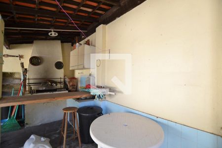 Casa à venda com 180m², 3 quartos e 3 vagasChurrasqueira