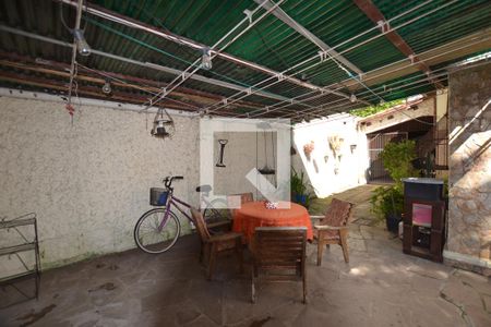 Casa à venda com 180m², 3 quartos e 3 vagasÁrea Externa