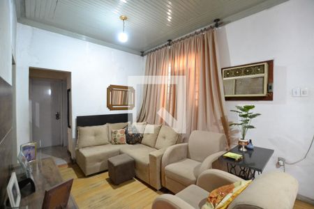Sala de casa à venda com 3 quartos, 180m² em Ipanema, Porto Alegre