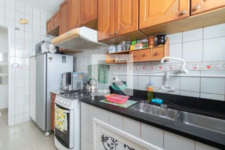 Apartamento à venda com 74m², 2 quartos e sem vagaCozinha e Área de Serviço