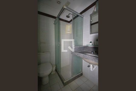 Banheiro da Suíte de casa de condomínio à venda com 4 quartos, 79m² em Vargem Grande, Rio de Janeiro