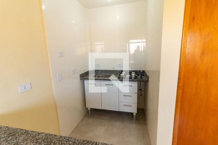 Cozinha de kitnet/studio para alugar com 1 quarto, 30m² em Jardim Helena, São Paulo