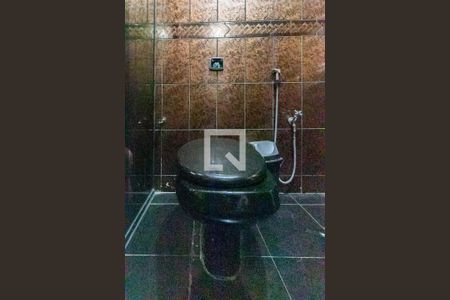 Casa para alugar com 720m², 4 quartos e 4 vagasBanheiro Social