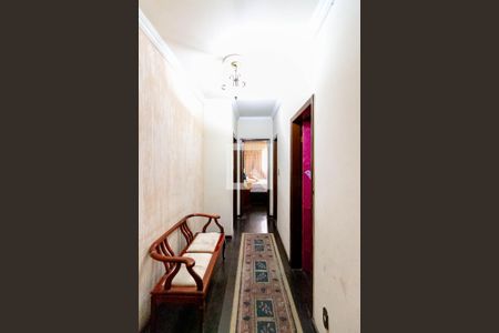 Casa para alugar com 720m², 4 quartos e 4 vagasCorredor